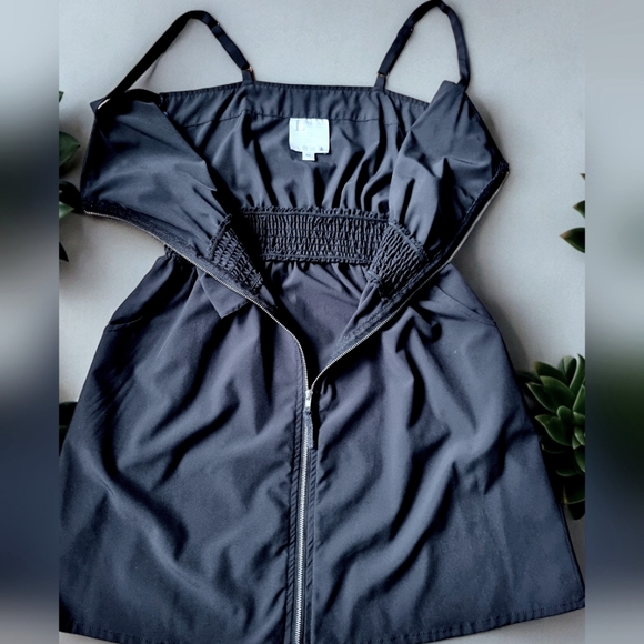 3/$40 Sale! Level 33 Seamless Collection of Toronto Front Ruffle & Zipper Dress - Picture 5 of 10